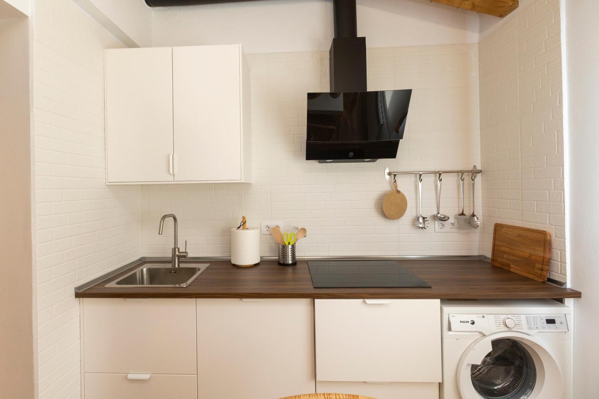 Gurugu Apartment